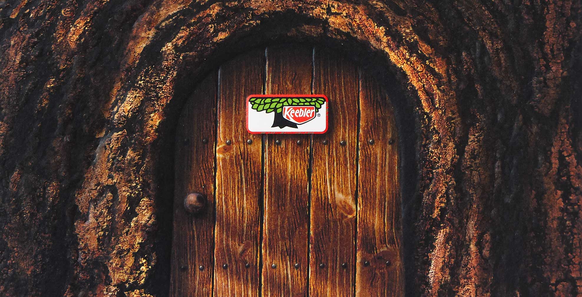 keebler_annaul-report-cover-door-close-up.jpg Art Direction by: Bart Crosby, Crosby Associates